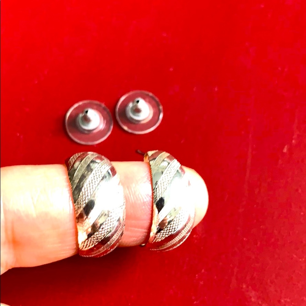 Fashionable earrings - Picture 1 of 6